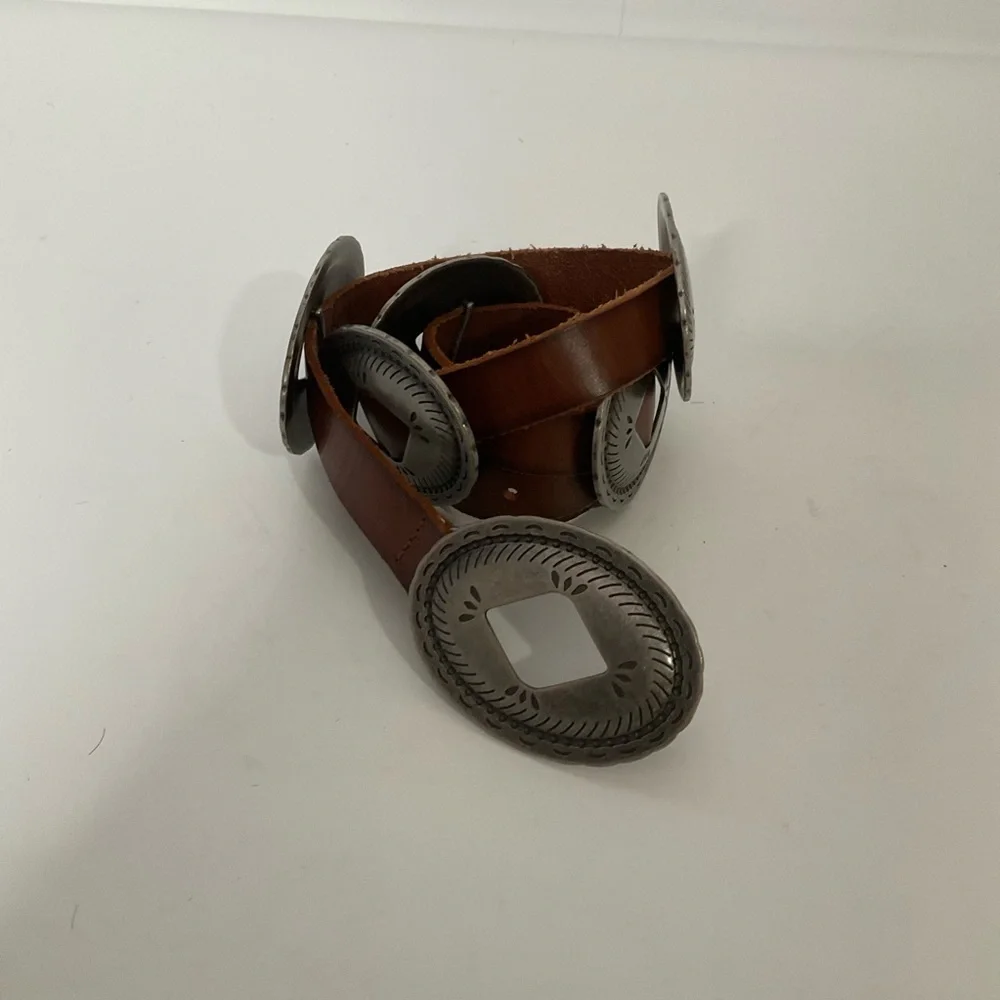 Vintage western brown leather belt; silver medallions; adjustable strap; ~37” L